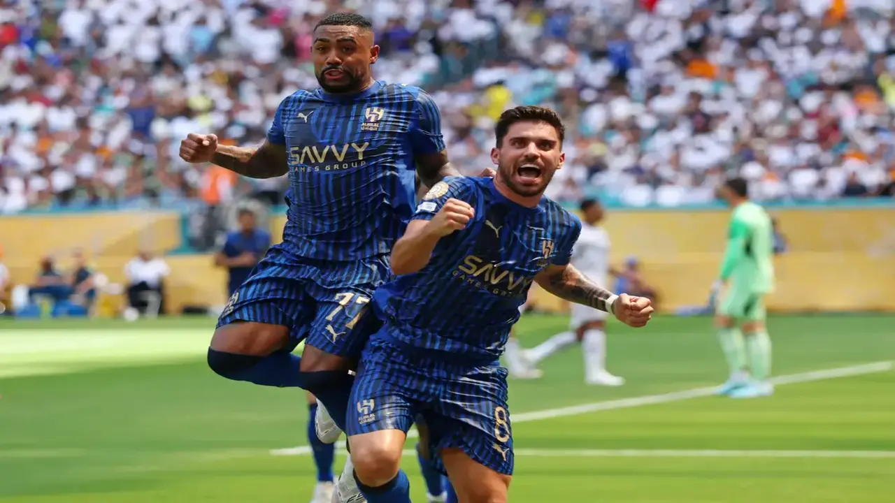 تطورات مشاركة روبن نيفيز في تشكيلة الهلال أمام فريق الفتح المقبلة